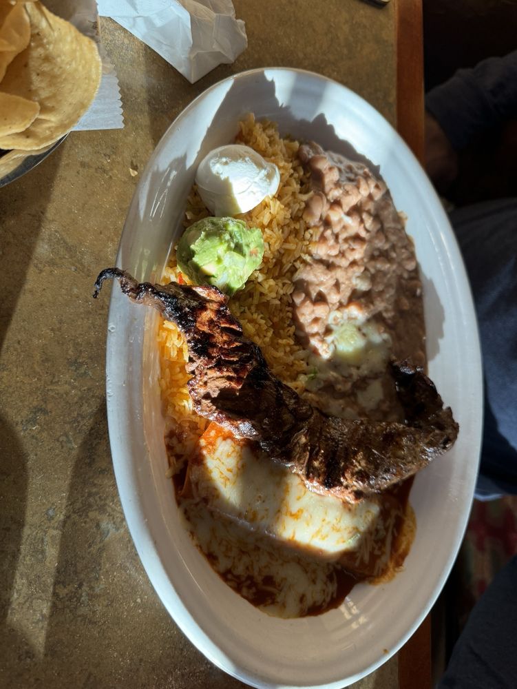 La Parrilla Mexican Restaurant