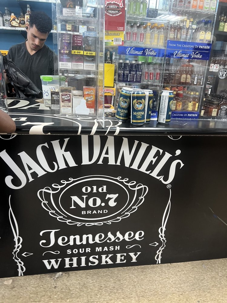 LIQUOR MART 10 Updated July 2024 4662 NW 183rd St, Miami Gardens