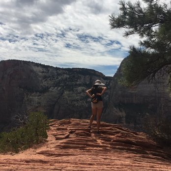 Angel's Landing - Right before the scary chain link climb - Hiking Near Me - Springdale, Utah Angel's Landing - Right before the scary chain link climb - Hiking Near Me - Springdale, Utah