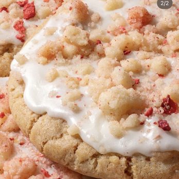 Crumbl - Tatum - The actual strawberry shortcake - Bakeries Near Me - Phoenix, Arizona