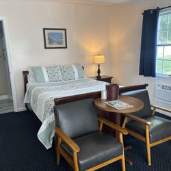 Taber Inn - Room 2