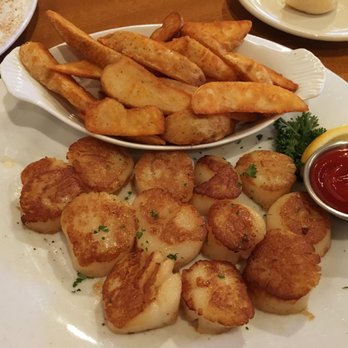 Jerry's Seafood - Fresh Scallops (pan seared in garlic butter) with lightly seasoned wedge cut fries - Seafood Near Me - Bowie, Maryland Jerry's Seafood - Fresh Scallops (pan seared in garlic butter) with lightly seasoned wedge cut fries - Seafood Near Me - Bowie, Maryland