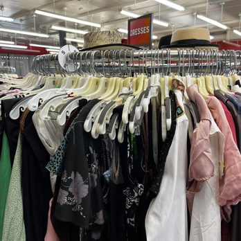 Buffalo Exchange - Used, Vintage & Consignment Near Me - Albuquerque, New Mexico