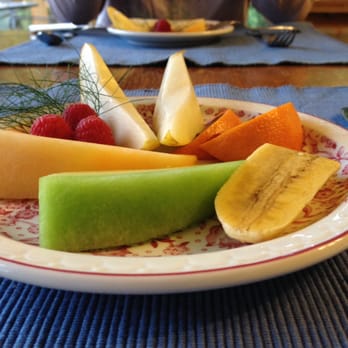 Kangaroo House B & B - Yummy breakfast - Bed & Breakfast Near Me - Eastsound, Washington