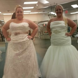 David's Bridal - Picture on the left was the wrong dress. Picture on right is THE ONE