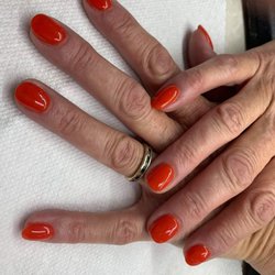 Diva Nails & Tanning
