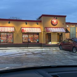 Popeyes Louisiana Kitchen - Front entrance with slightly icy parking lot