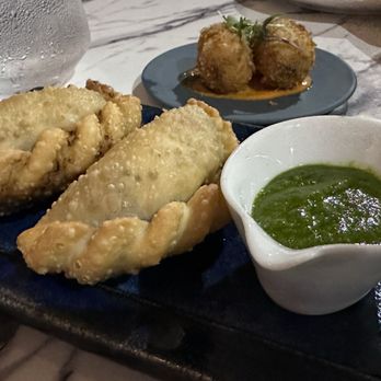 El Cielo - Empanadas. This guys are AMAZING! - Tapas Bars Near Me - Honolulu, Hawaii El Cielo - Empanadas. This guys are AMAZING! - Tapas Bars Near Me - Honolulu, Hawaii