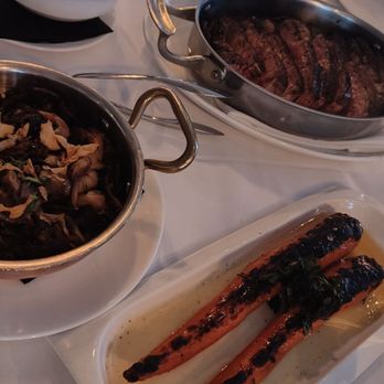 Mooo.... Seaport - Steakhouses Near Me - Boston, Massachusetts