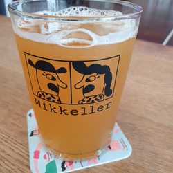 Mikkeller Airport Bar - Always a beer from Mikkeller, when travelling from Copenhagen Airport