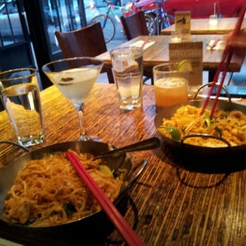 OBAO - Chicken pad thai - Asian Fusion Near Me - New York, New York OBAO - Chicken pad thai - Asian Fusion Near Me - New York, New York