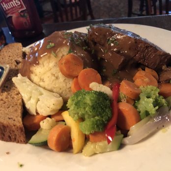 Upstream Brewing - Beer braised pot roast - Bars Near Me - Omaha, Nebraska