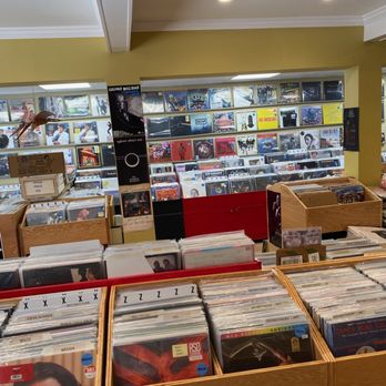 Windy City Records - Vinyl Records Near Me - Downers Grove, Illinois Windy City Records - Vinyl Records Near Me - Downers Grove, Illinois