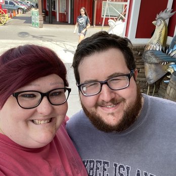 Frizzle Chicken Cafe - My husband and I waiting to eat at Frizzle chicken!!! - Breakfast & Brunch Near Me - Pigeon Forge, Tennessee Frizzle Chicken Cafe - My husband and I waiting to eat at Frizzle chicken!!! - Breakfast & Brunch Near Me - Pigeon Forge, Tennessee