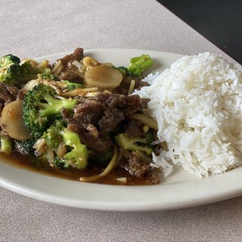 Ming Wah - Ming's Beef - Chinese Near Me - Moline, Illinois