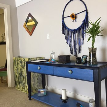 Live Intuitively - Waiting room - Supernatural Readings Near Me - Clive, Iowa Live Intuitively - Waiting room - Supernatural Readings Near Me - Clive, Iowa