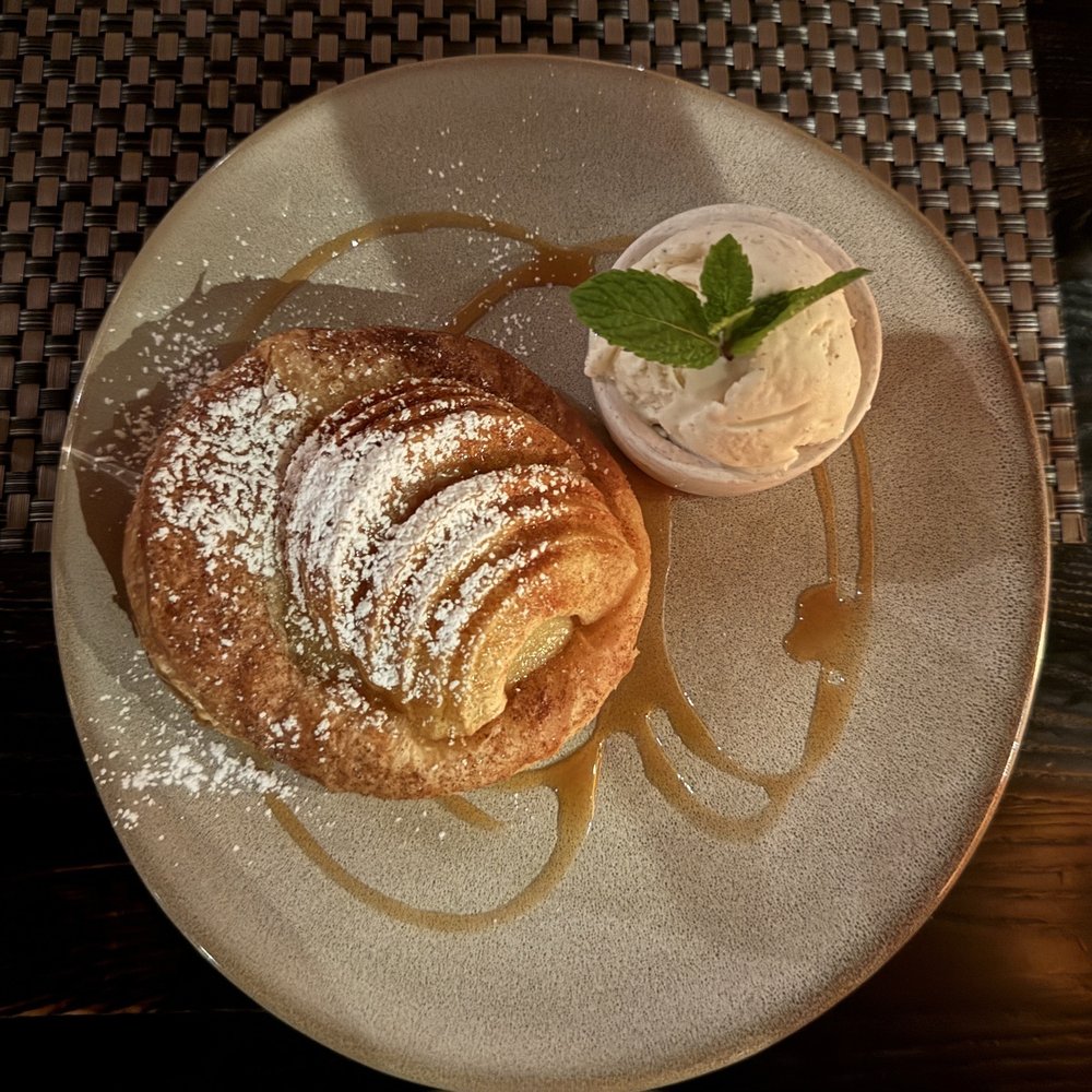 Six Seven Restaurant - Washington Apple Tart - New American Near Me - Seattle, Washington Six Seven Restaurant - Washington Apple Tart - New American Near Me - Seattle, Washington
