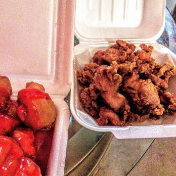 New Apple - a container of chicken and a container of strawberries - Restaurants Near Me - Jamaica, New York New Apple - a container of chicken and a container of strawberries - Restaurants Near Me - Jamaica, New York