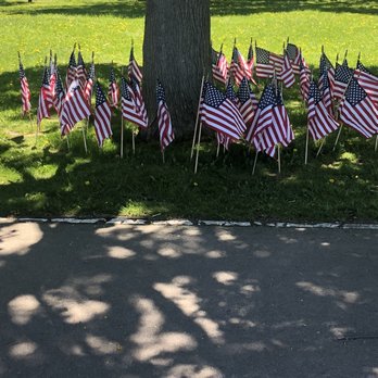 Niawanda Park - This is across from Plank Man. I thought it was beautiful. - Parks Near Me - Tonawanda, New York Niawanda Park - This is across from Plank Man. I thought it was beautiful. - Parks Near Me - Tonawanda, New York