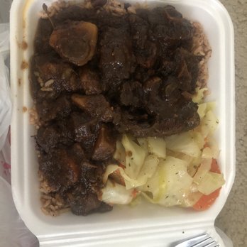 Jam Eng - Oxtail with cabbage and rice and peas - Caribbean Near Me - Orlando, Florida