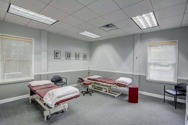 Call today for appointment! - We are committed to one-on-one patient to physical therapist care. This means that you will meet the physical therapist at your initial appointment and will continue to see that therapist for the remainder of your course of treatment. You will not be juggled among many therapists or PT aides.
We are not a large chain organization (“PT Factories”) where you may feel like just another number.
Our state of the art facility offers you the opportunity to explore innovative exercise forms, in addition to traditional exercise. Our program will help you maximize your future health and vitality.