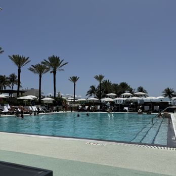 Eden Roc Resort Miami Beach - Pool - Resorts Near Me - Miami Beach, Florida