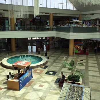 Koreatown Galleria - General area with fountain - Shopping Centers Near Me - Los Angeles, California Koreatown Galleria - General area with fountain - Shopping Centers Near Me - Los Angeles, California