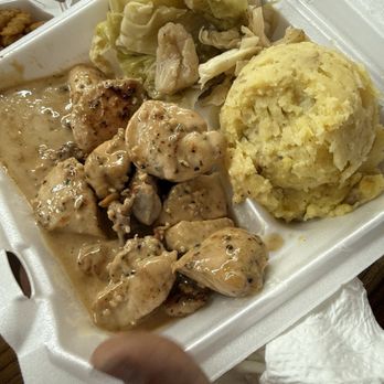 Smack Eats - Creamy Garlic Chicken with Mashed Potatoes and Cabbage - Soul Food Near Me - Corpus Christi, Texas Smack Eats - Creamy Garlic Chicken with Mashed Potatoes and Cabbage - Soul Food Near Me - Corpus Christi, Texas