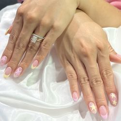 Tips Toes & Tony Nail Bar