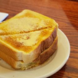 Omega Restaurant - Texas toast