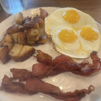 Bistro Locale - "Egg-ceptional" breakfast $14.00 (didn't picture the toast) - Breakfast & Brunch Near Me - Lincoln, Rhode Island