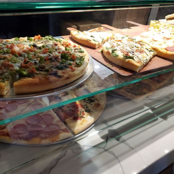 Francesco's Pizzeria - Pizza Near Me - Newtown, Pennsylvania