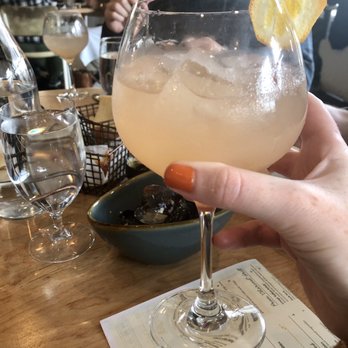 AMBAR Restaurant, Clarendon - Summer Breeze - Modern European Near Me - Arlington, Virginia