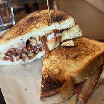 Township 20 - Loaded PB + J - Burgers Near Me - Sumner, Washington Township 20 - Loaded PB + J - Burgers Near Me - Sumner, Washington
