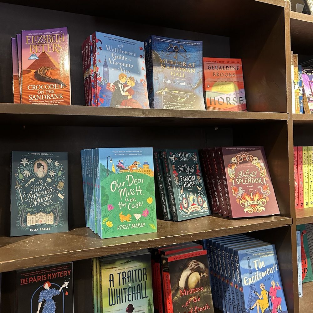 Murder by the Book - Bookstores Near Me - Houston, Texas Murder by the Book - Bookstores Near Me - Houston, Texas