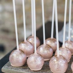 Belicious Treats - Cake Pops
