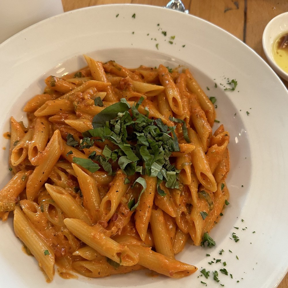 Fumo - Penne Vodka Lunch - Italian Near Me - New York, New York Fumo - Penne Vodka Lunch - Italian Near Me - New York, New York