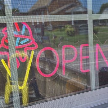 JT’s IceCream Shop - Ice Cream & Frozen Yogurt Near Me - Cloverdale, Virginia
