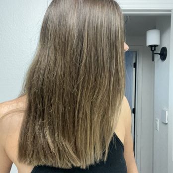 Lex & Co Hair Extensions & Hair Salon - Blunt cut, no layers after I told her I wanted layers and tons of texture. - Hair Salons Near Me - Scottsdale, Arizona