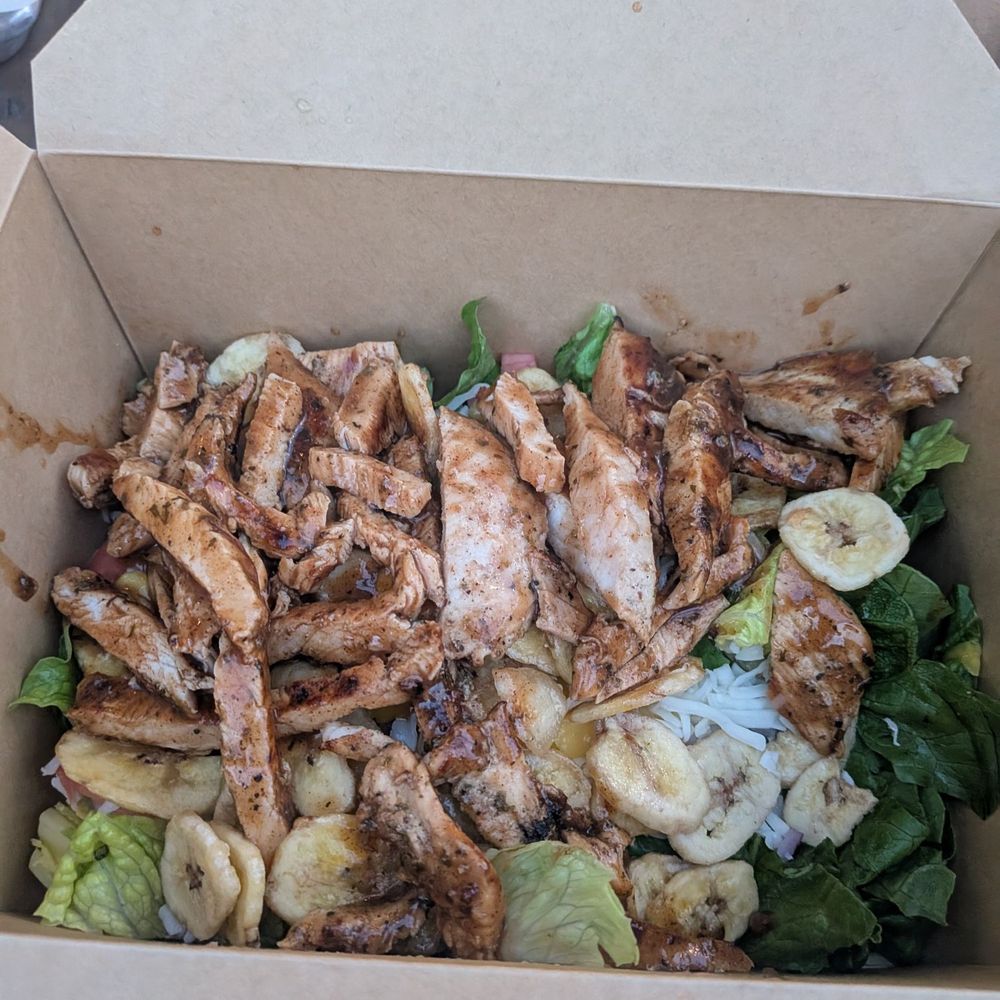 Nicky's of Beverly - Jerk Chicken salad - Burgers Near Me - Chicago, Illinois