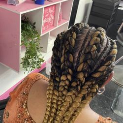 Celias Beauty Glow - Women's braids!