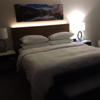 Delta Hotels by Marriott Helena Colonial - King Bedroom - Hotels Near Me - Helena, Montana