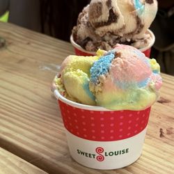 Robins Nest - Ice cream!
