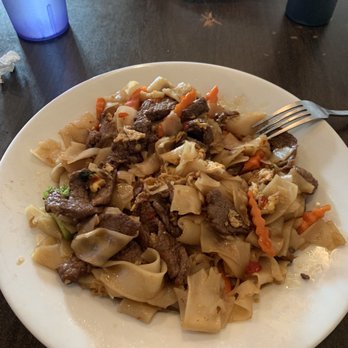 Jaiwai Thai Kitchen - Pad See Ewe - Thai Near Me - Georgetown, Texas