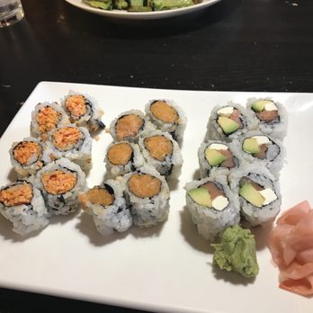 Umi Japanese Steakhouse - 3 roll sushi lunch special - Steakhouses Near Me - Florence, Alabama
