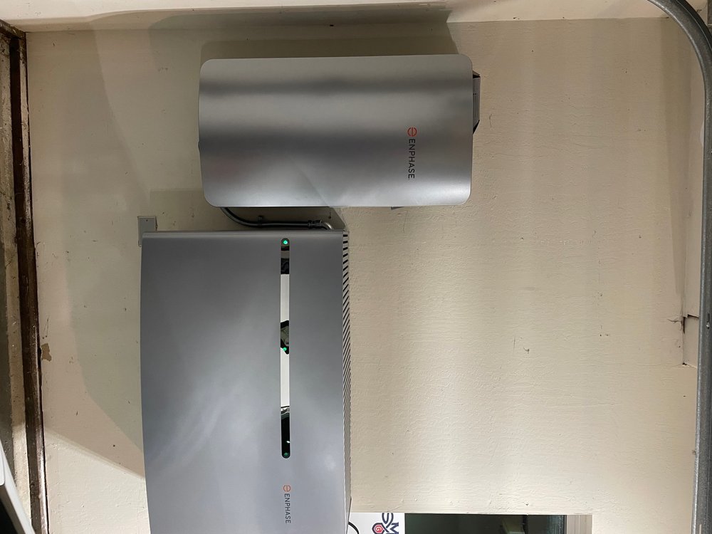 Slide of American Array Solar and Roofing