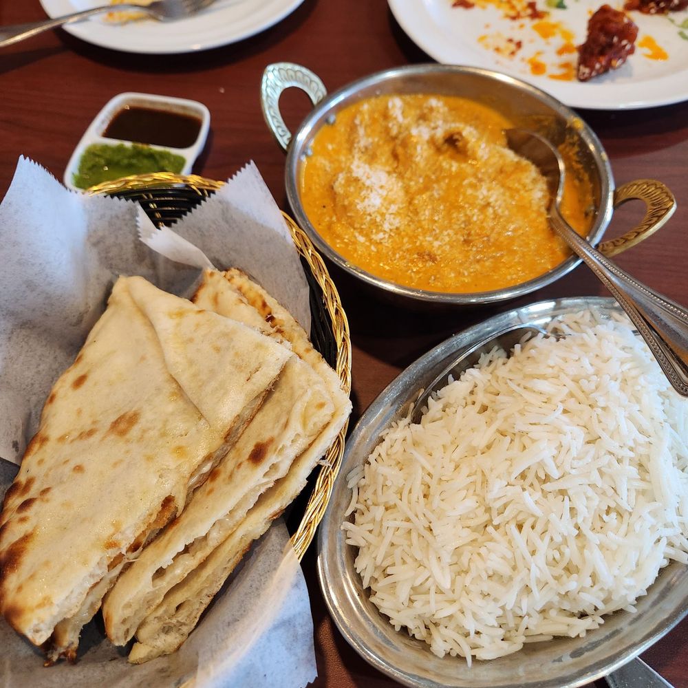 Peppers Restaurant - Madras with rice and cheese naan - Indian Near Me - Jamestown, North Carolina Peppers Restaurant - Madras with rice and cheese naan - Indian Near Me - Jamestown, North Carolina