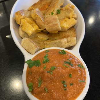 Dr Grubb's - American Near Me - Claremont, California Dr Grubb's - American Near Me - Claremont, California