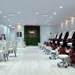 Evans Nails & Spa