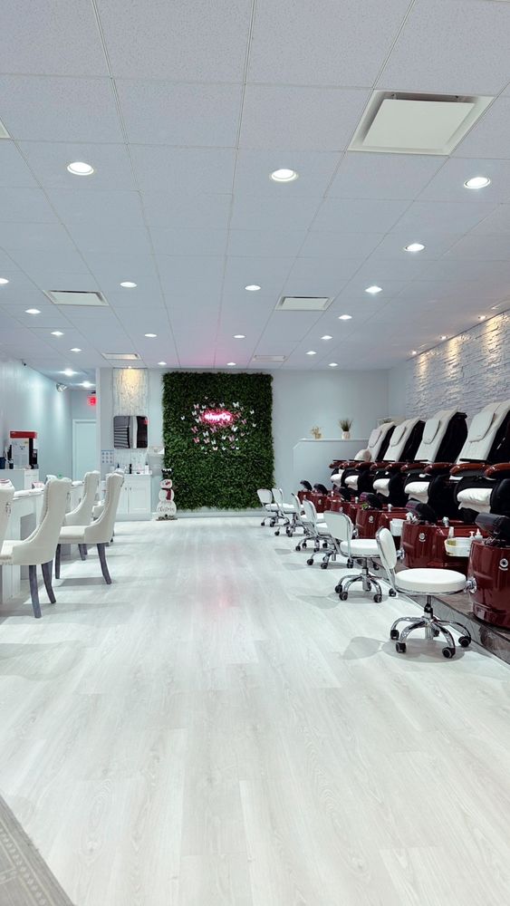 EVANS NAILS & SPA Updated September 2024 45 Photos & 99 Reviews
